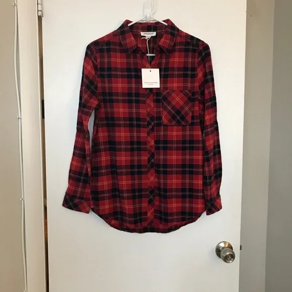 BeachLunchLounge Plaid Button-Up Top - Size S - Picture 1 of 9